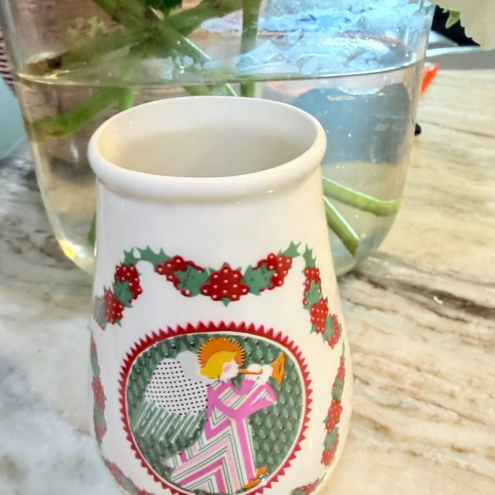 Vintage 1983 Portmeirion Spirit Of Christmas Vase By Susan Williams-Ellis